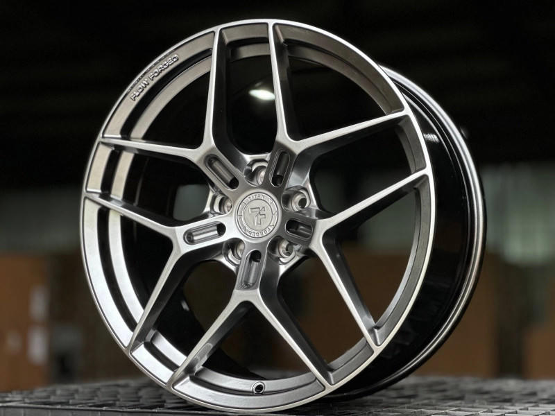 FLOW FORMING TITAN FORGED TF33 F9833 R19 8.5J ET38 5x114.3 DIA73.1 HYPER BLACK