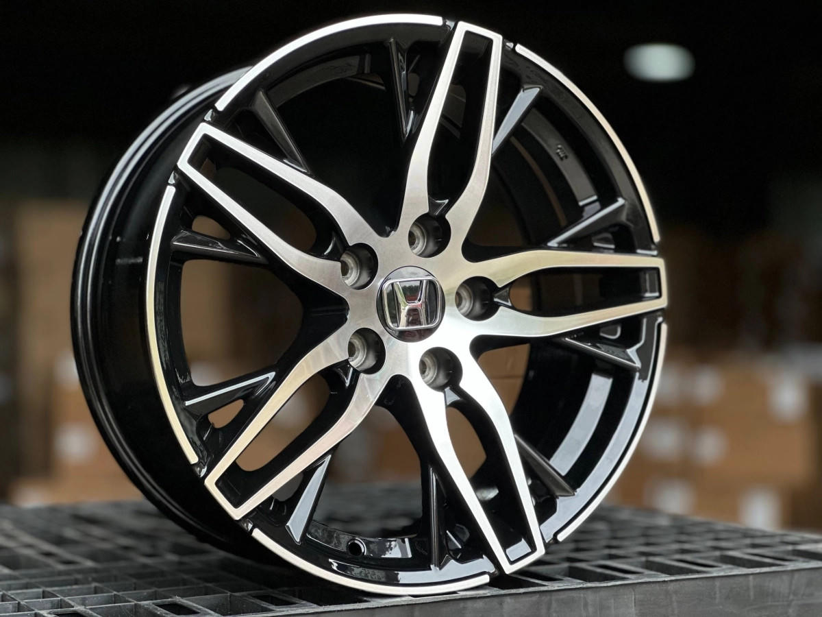 HONDA H944F FlowForming R18 8J ET40 5x114.3 DIA64.1 GLOSS BLACK FACE