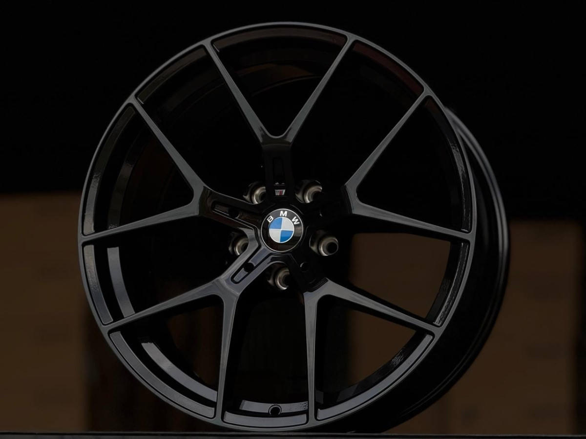 BMW 554m style 5484 R19 8.5, 9.5J ET30, 40 5x120 DIA72.6 GLOSS BLACK