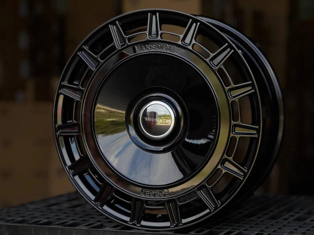 FORGED RR LAND ROVER MRGW368 R22 9.5J ET38 5x120 DIA72.6 GLOSS BLACK