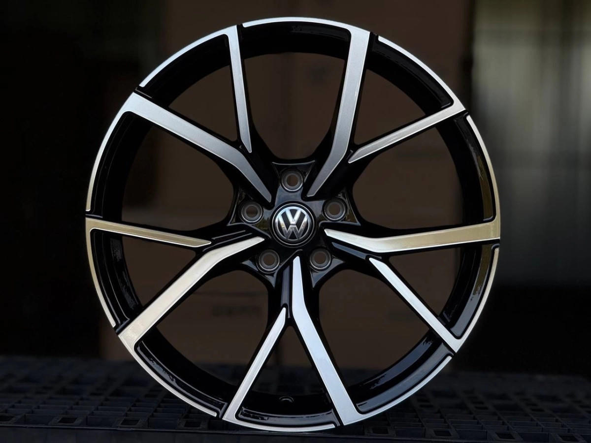 VOLKSWAGEN 5499 R19 8J ET38 5x112 DIA57.1 GLOSS BLACK FACE