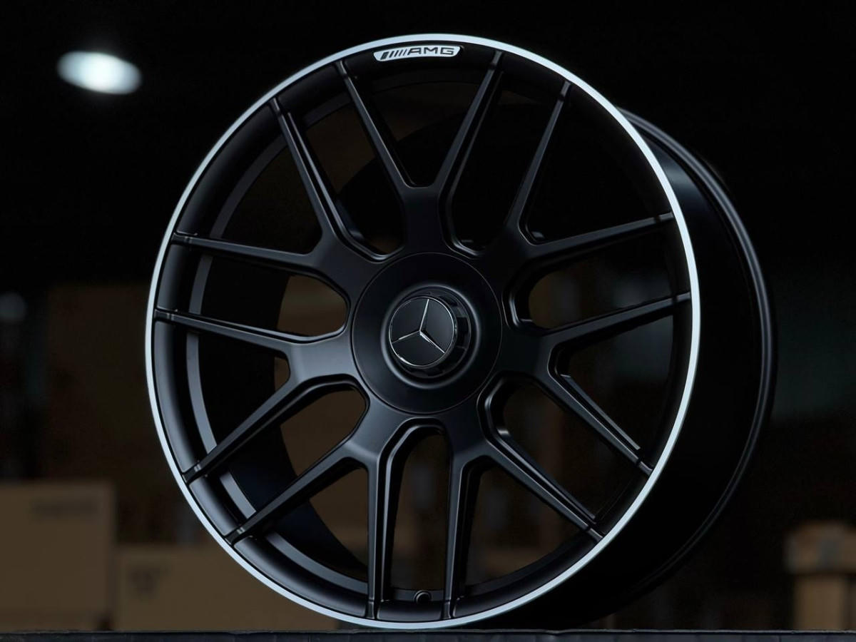 Mercedes-Benz GLE/GLS YC095 R21 11J ET47 5x112 DIA66.6 BLACK AND POLISH LIP
