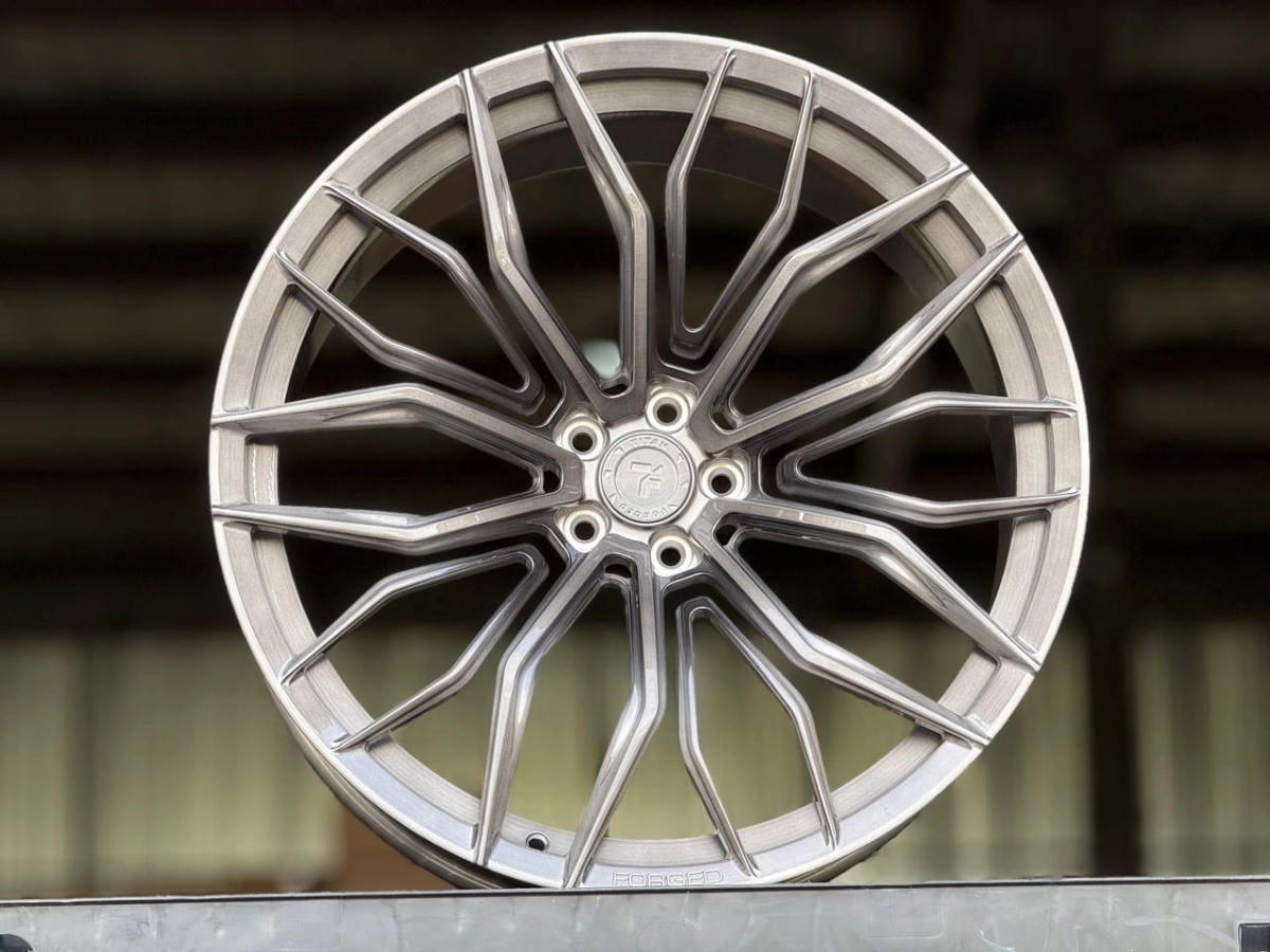 TITAN FORGED BMW NEW X5/X6/X7 YC9497 D21 R2...6.6 GLOSS BLACK BRUSHED DARK LAQUE