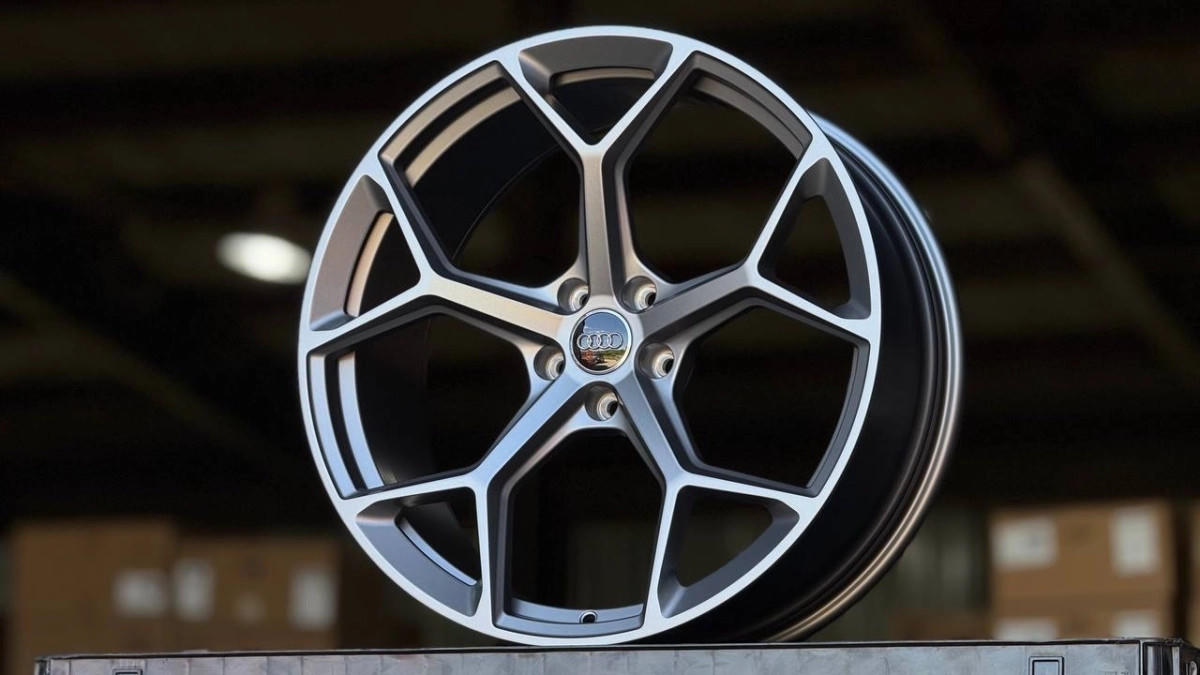 FORGED AUDI YC7906 R20 9J ET30 5x112 DIA66.6 MATTE GUNMETAL