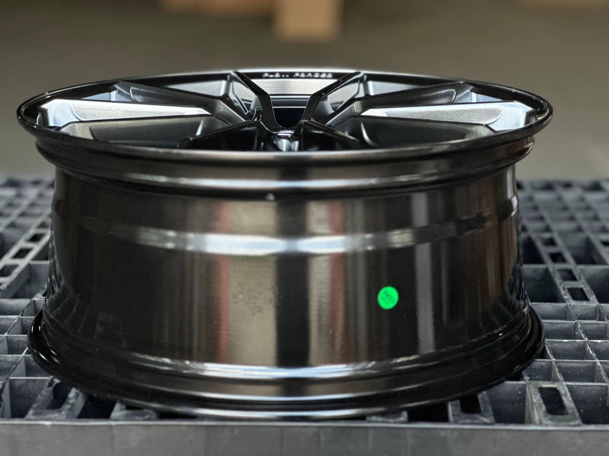 Titan Forged FB834 FlowForming R21 9J ET35 5x114.3 DIA73.1 HYPER BLACK
