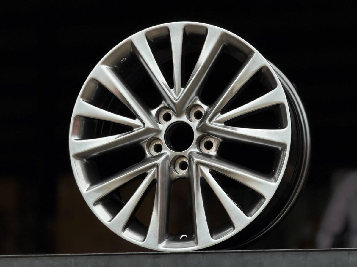 Toyota КАМРИКИ H524F FlowForming R17 7J ET45 5x114.3 DIA60.1 HYPER BLACK