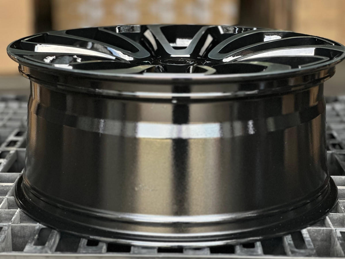 LAND ROVER H702F FlowForming R22 9.5J ET45 5x120 DIA72.6 GLOSS BLACK FACE