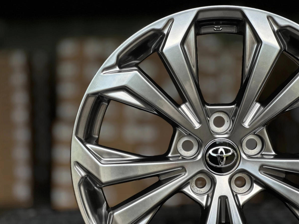 TOYOTA H3271F FlowForming R18 7J ET35 5x114.3 DIA60.1 HYPER BLACK