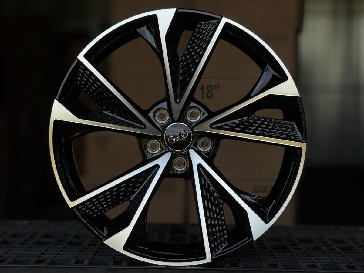 AUDI RS 5456 R19 8.5J ET30 5x112 DIA66.6 GLOSS BLACK FACE