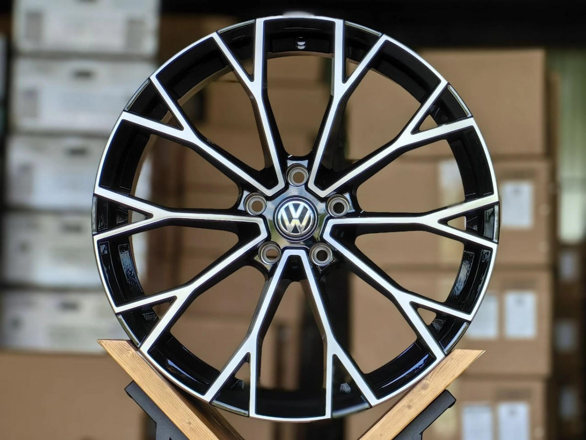VOLKSWAGEN YF5686 FlowForming R19 7.5J ET35 5x112 DIA57.1 GLOSS BLACK FACE