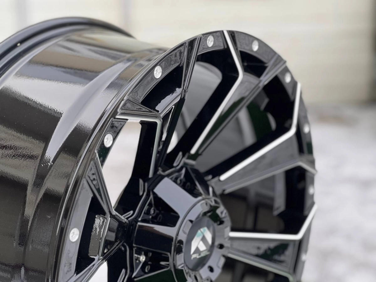 FUEL 8057 R20 9J ET18 6x139.7 DIA110.1 GLOSS BLACK MILLING