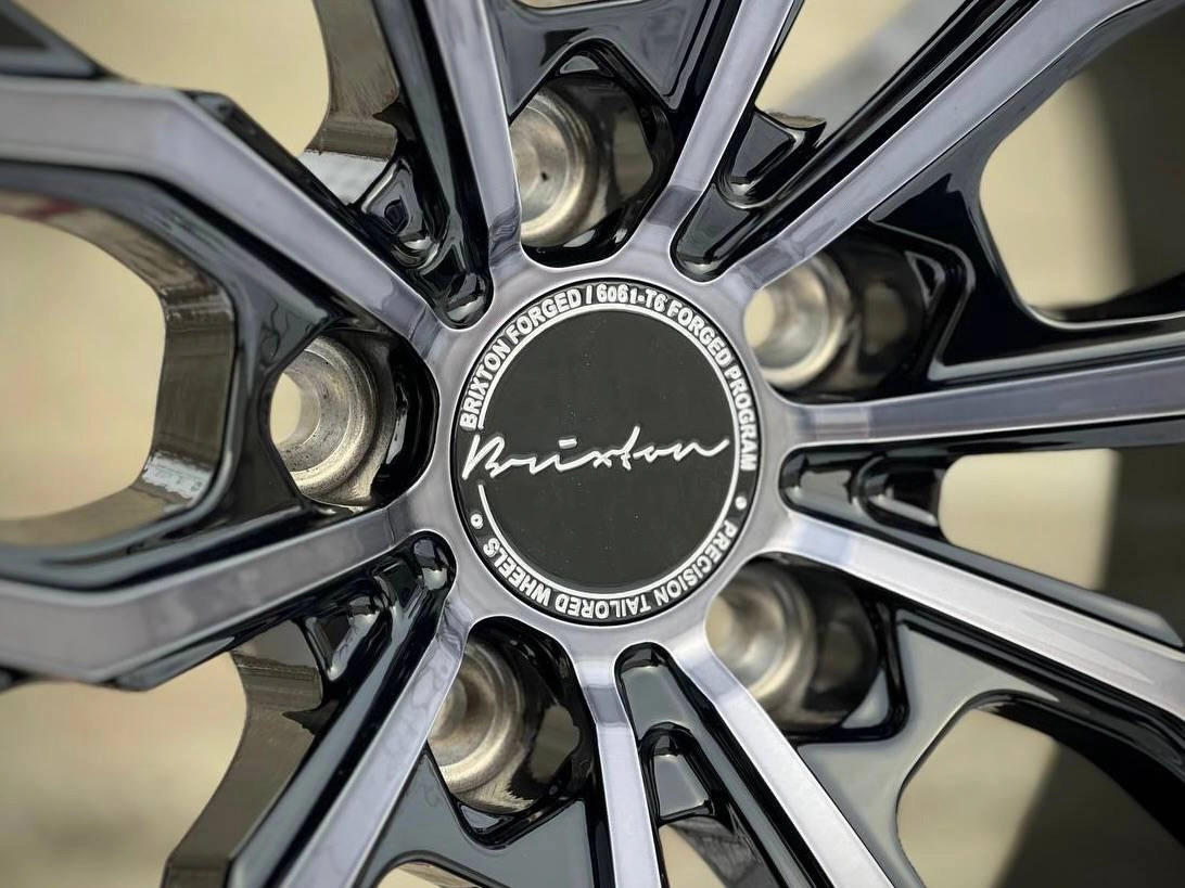 BMW NEW X5/X6/X7 YC8289 R22 10, 11J 5x112 DIA66.6 Black Face Dark Laquier