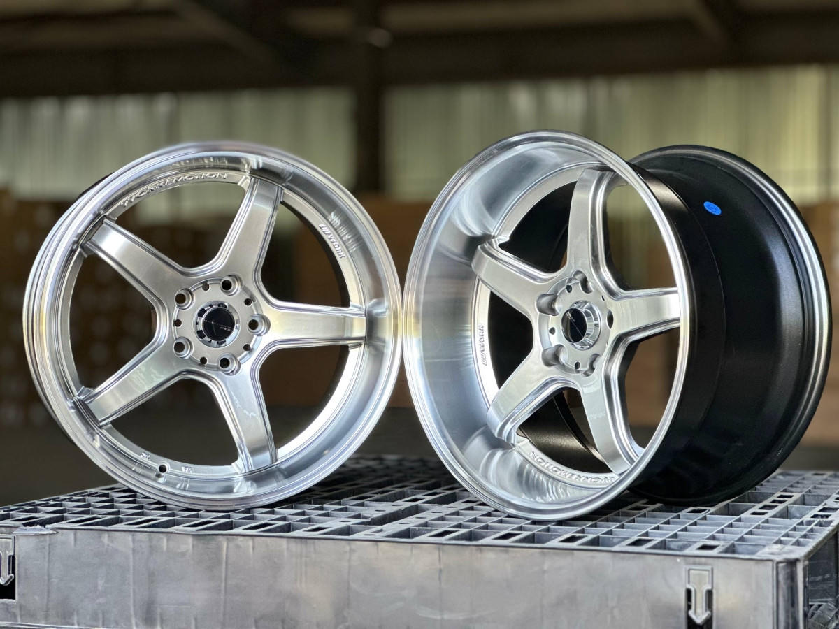 WORK T5R2P ZS014 разноширокие R18 10.5J ET18 5x114.3 DIA73.1 HYPER BLACK