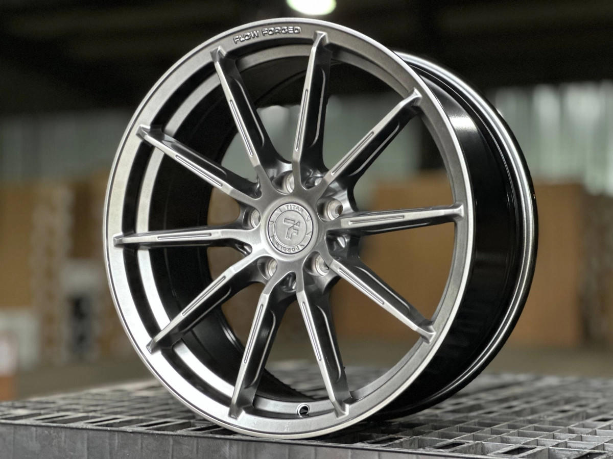 FLOW FORMING TITAN FORGED TF34 F8834 R18 8J ET35 5x114.3 DIA73.1 HYPER BLACK