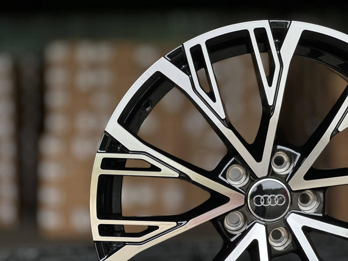 AUDI H961F FlowForming R19 8.5J ET35 5x112 DIA66.6 GLOSS BLACK FACE