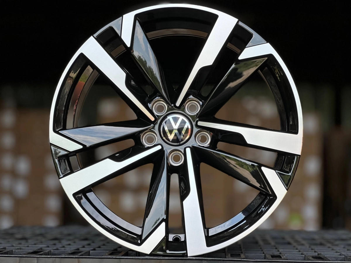 Volkswagen H3539F FlowForming R19 8J ET40 5x112 DIA57.1 GLOSS BLACK FACE