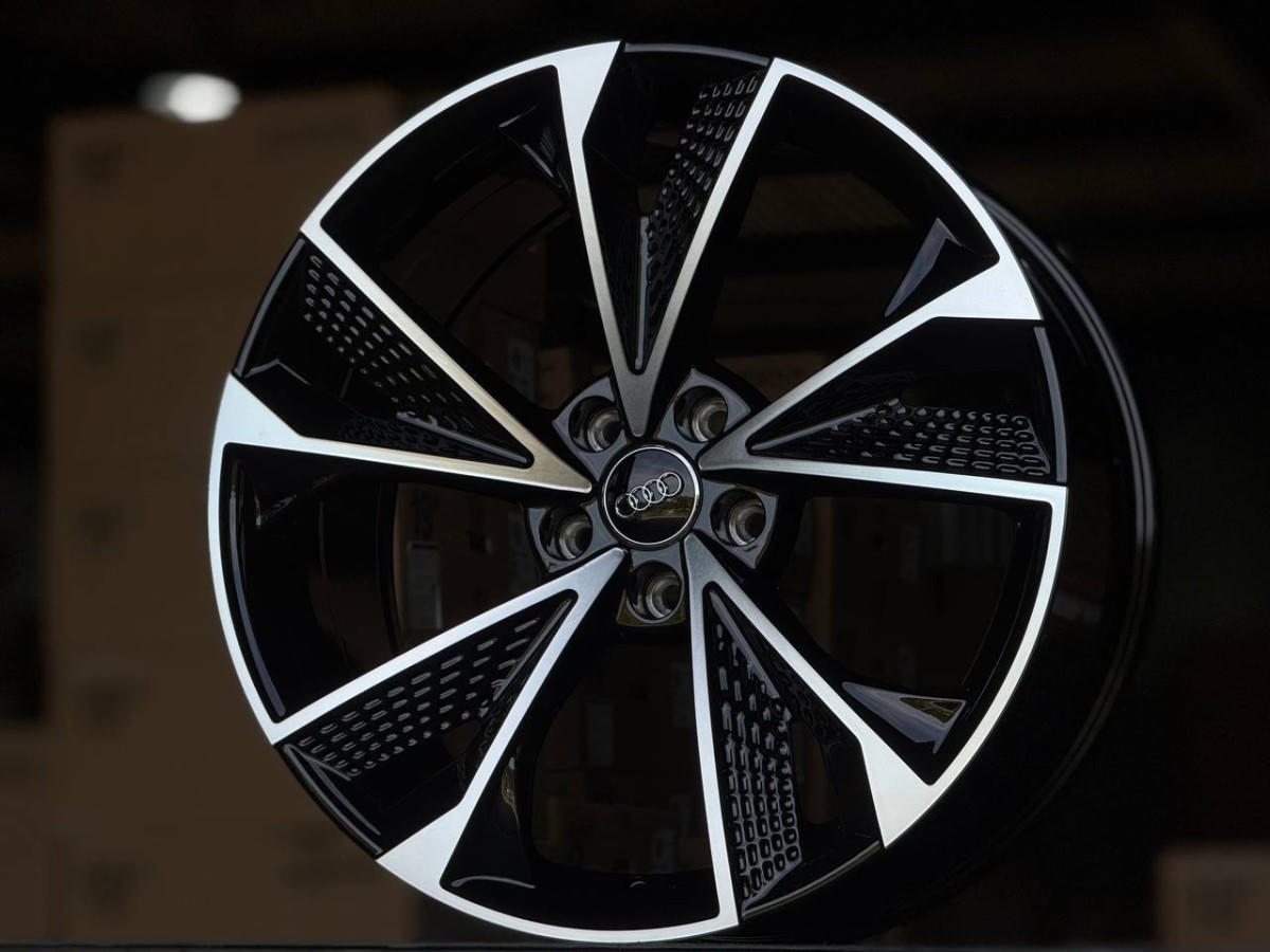 AUDI RS 5456 R19 8.5J ET30 5x112 DIA66.6 GLOSS BLACK FACE