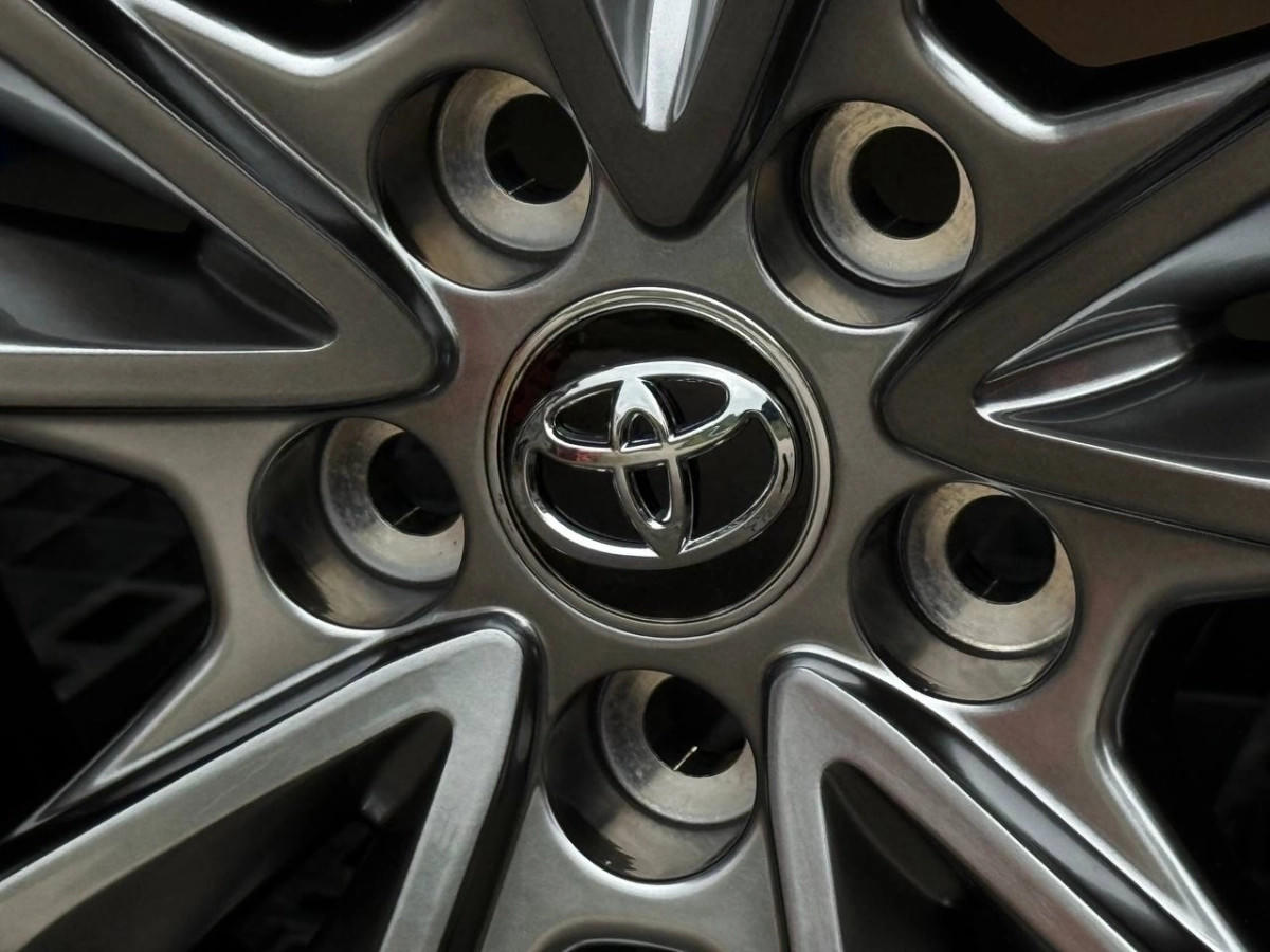 Toyota H3547F FlowForming R18 7.5J ET40 5x114.3 DIA60.1 HYPER BLACK