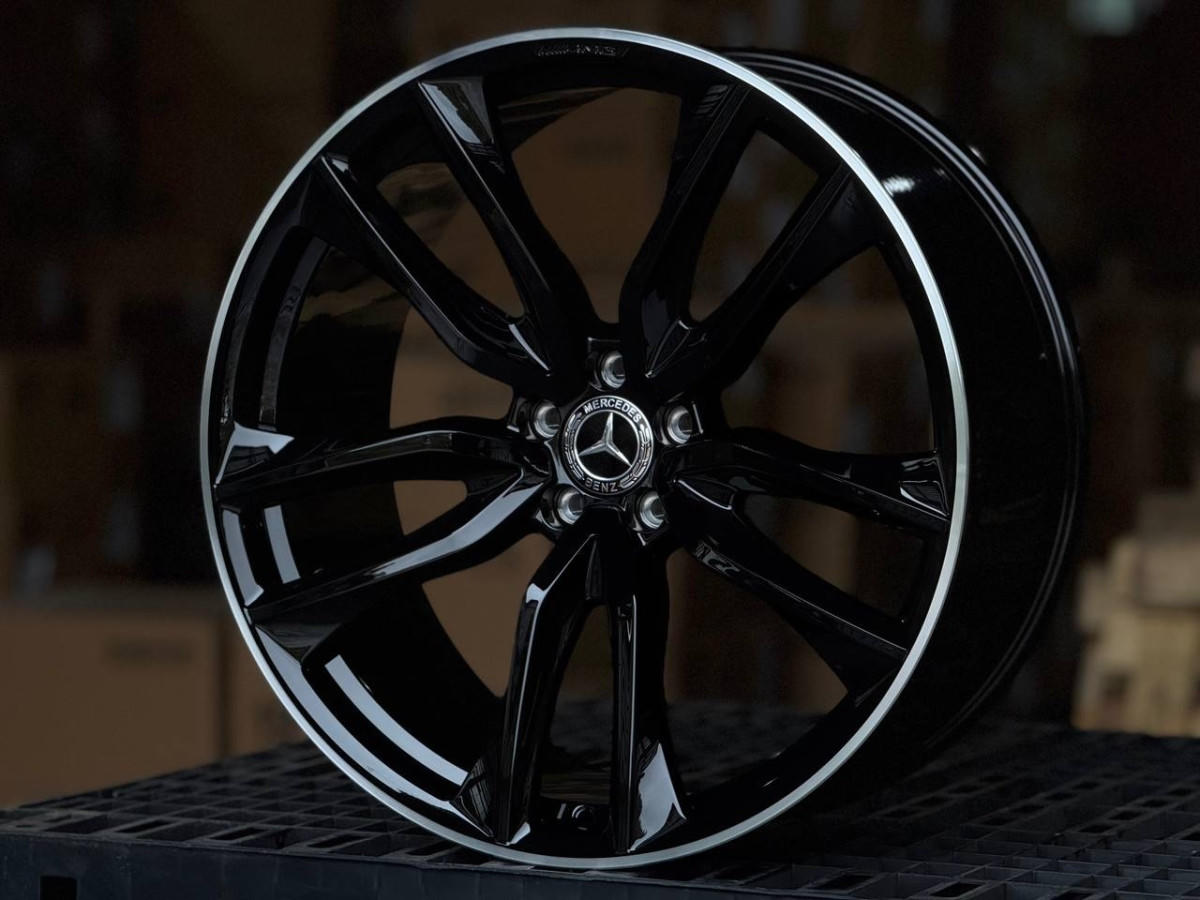 ОДНОШИР! MERCEDES GLS/ GLE YH9095 (ET:40/25...112 DIA66.6 GLOSS BLACK POLISH LIP