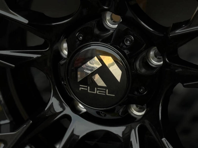 Fuel Flame 5326 R15 7J ET0 5x139.7 DIA110.1 GLOSS BLACK