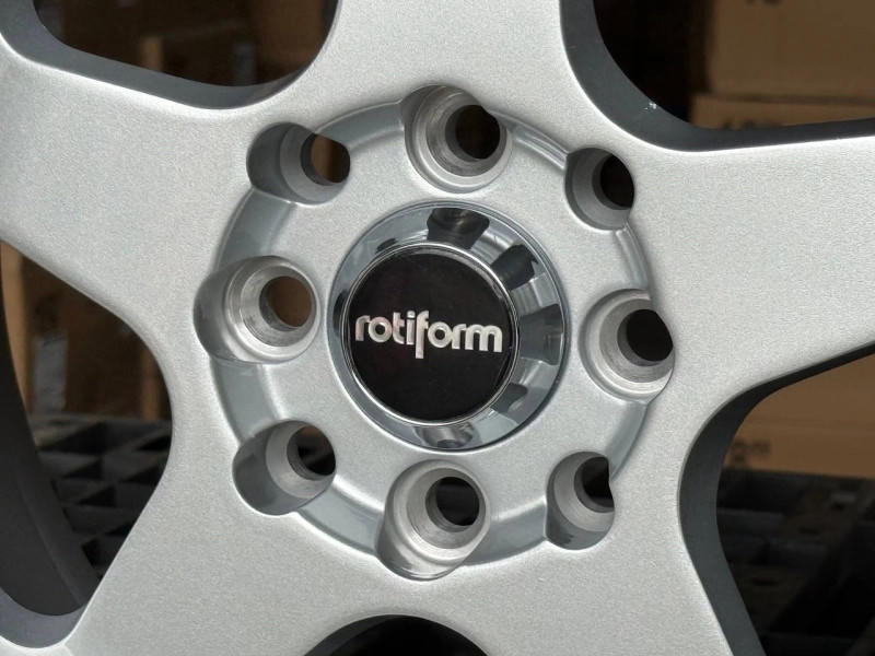 Rotiform 6089R R16 9J ET15 4x100, 4x114.3 DIA73.1 SILVER FACE