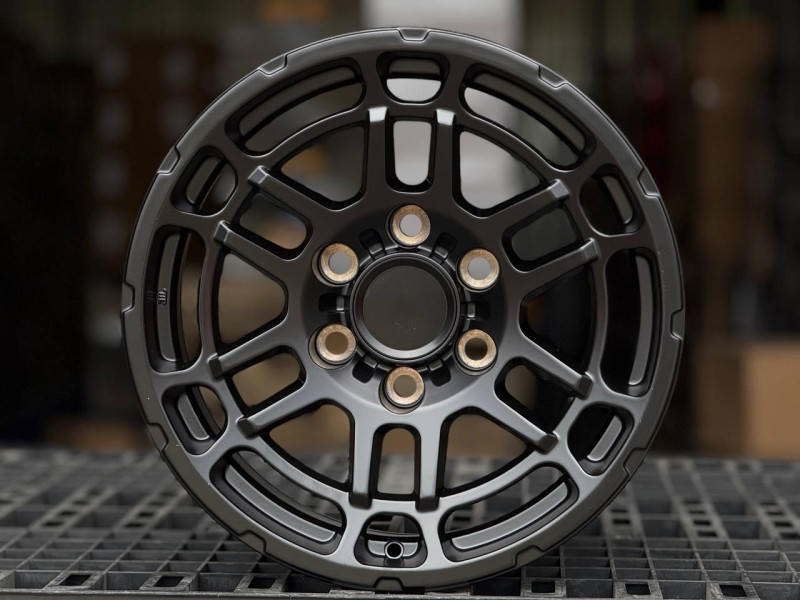 TRD H883F FlowForming R17 8J ET5 6x139.7 DIA106.1 MATTE BLACK