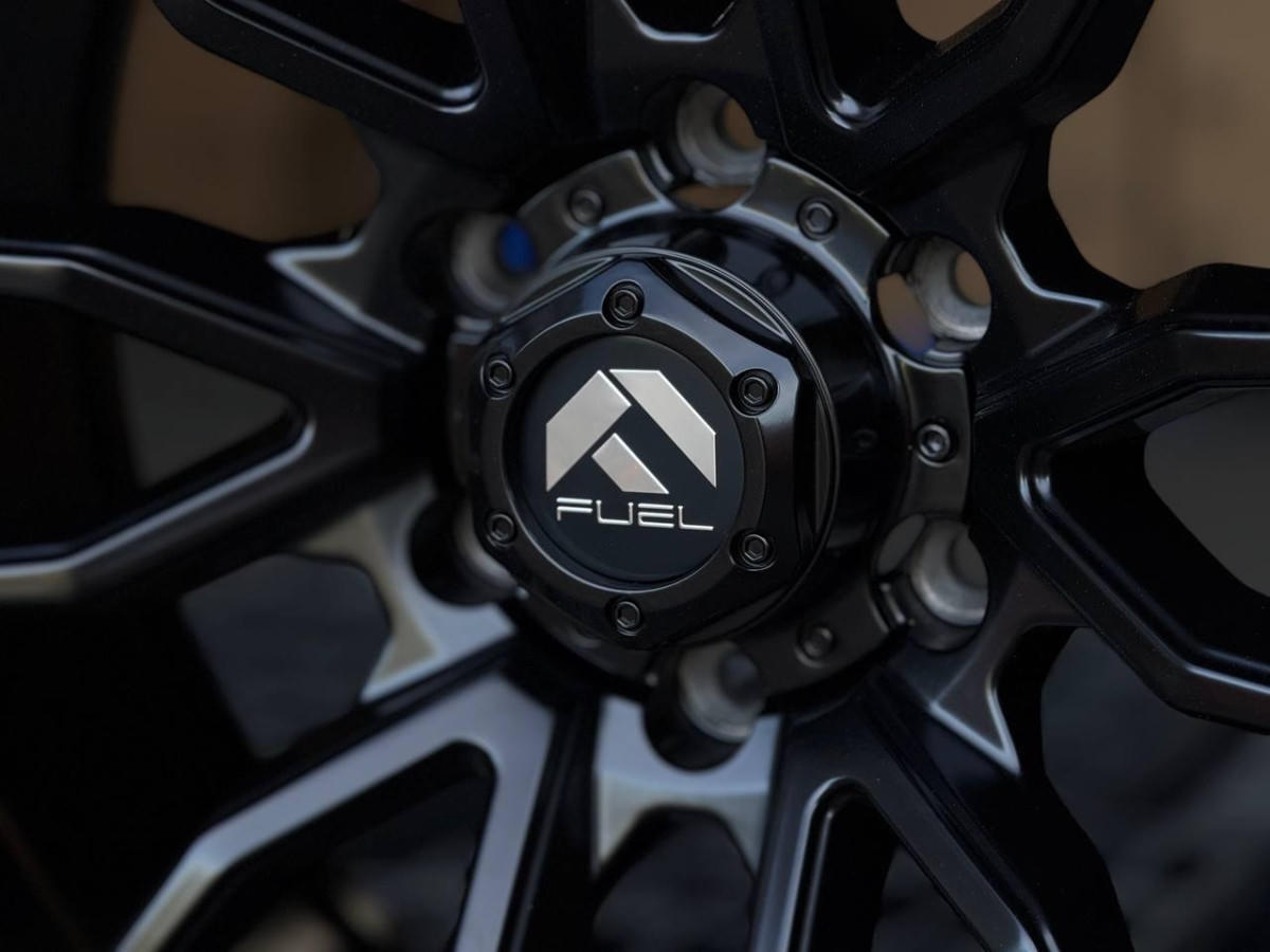 FUEL REBEL 6098 R20 9J ET10 6x139.7 DIA110.1 MATTE BLACK
