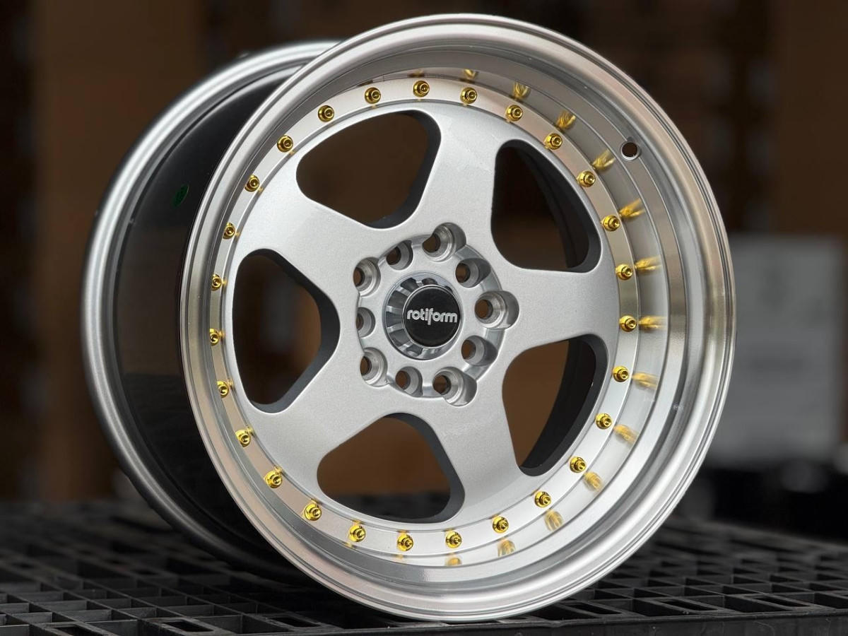 Rotiform 6089r R16 9J ET15 5x100, 5x114.3 DIA73.1 SILVER FACE