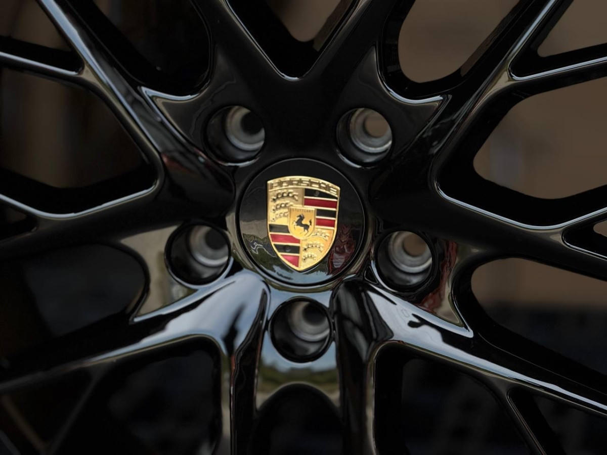 PORSCHE H3083F FlowForming R20 9.5J ET61 5x130 DIA71.6 GLOSS BLACK FACE