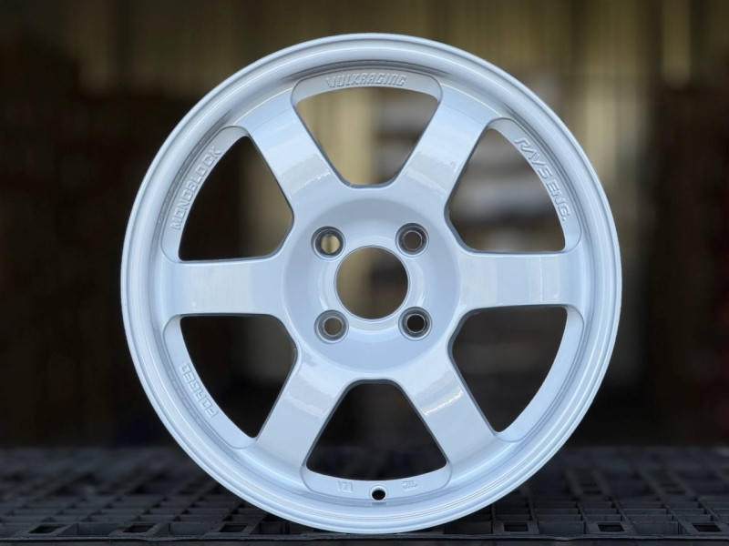 RAYS TE37 ZS076 R15 7J ET35 4x100 DIA73.1 WHITE