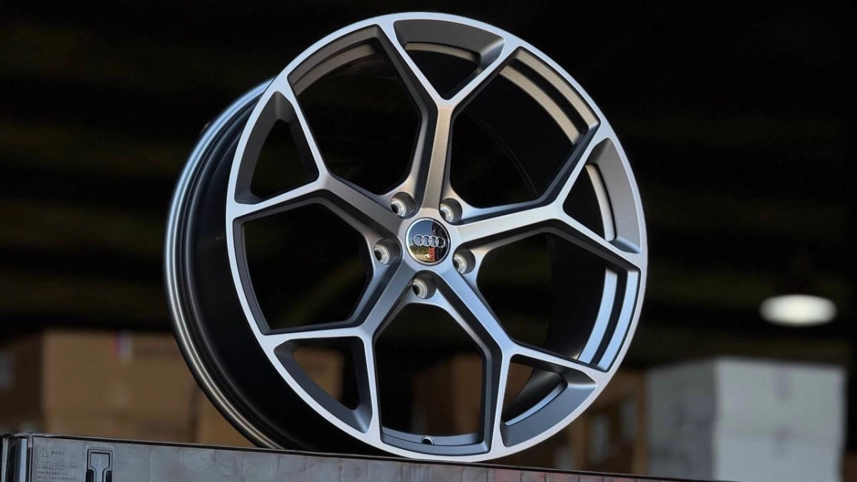 FORGED AUDI YC7906 R20 9J ET30 5x112 DIA66.6 MATTE GUNMETAL