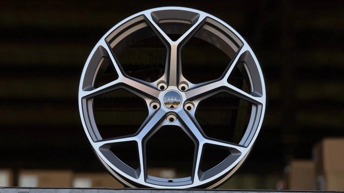 FORGED AUDI YC7906 R20 9J ET30 5x112 DIA66.6 MATTE GUNMETAL