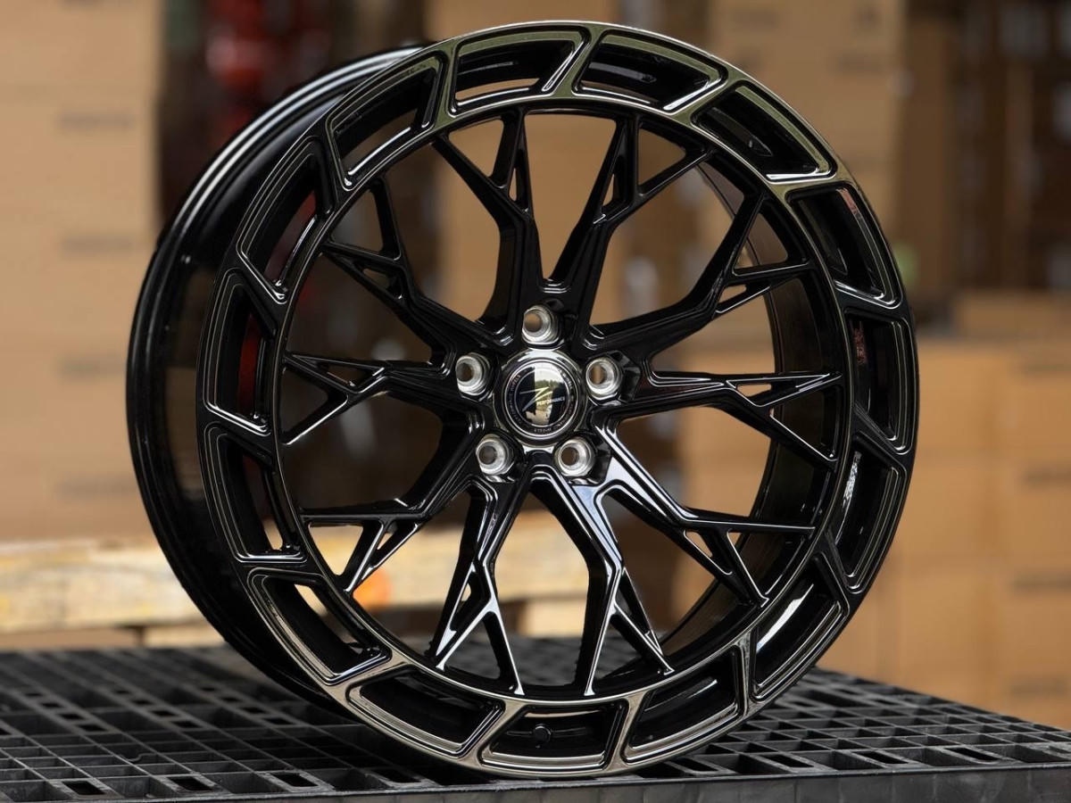 Z-Perfomance FB004 FlowForming R21 9.5J ET28 5x114.3 DIA73.1 GLOSS BLACK