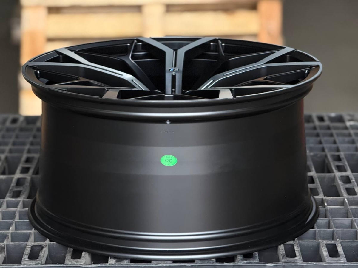 BMW INDIVIDUAL X5/X6/X7 C1452/C1453 R22 11J...12 DIA66.6 MATTE BLACK POLISH FACE