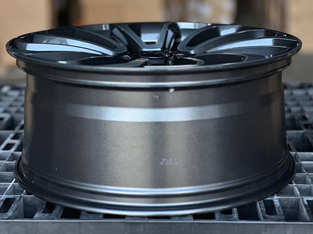 LAND ROVER H702F FlowForming (ГРАФИТ) R22 9.5J ET45 5x120 DIA72.6 GREY FACE