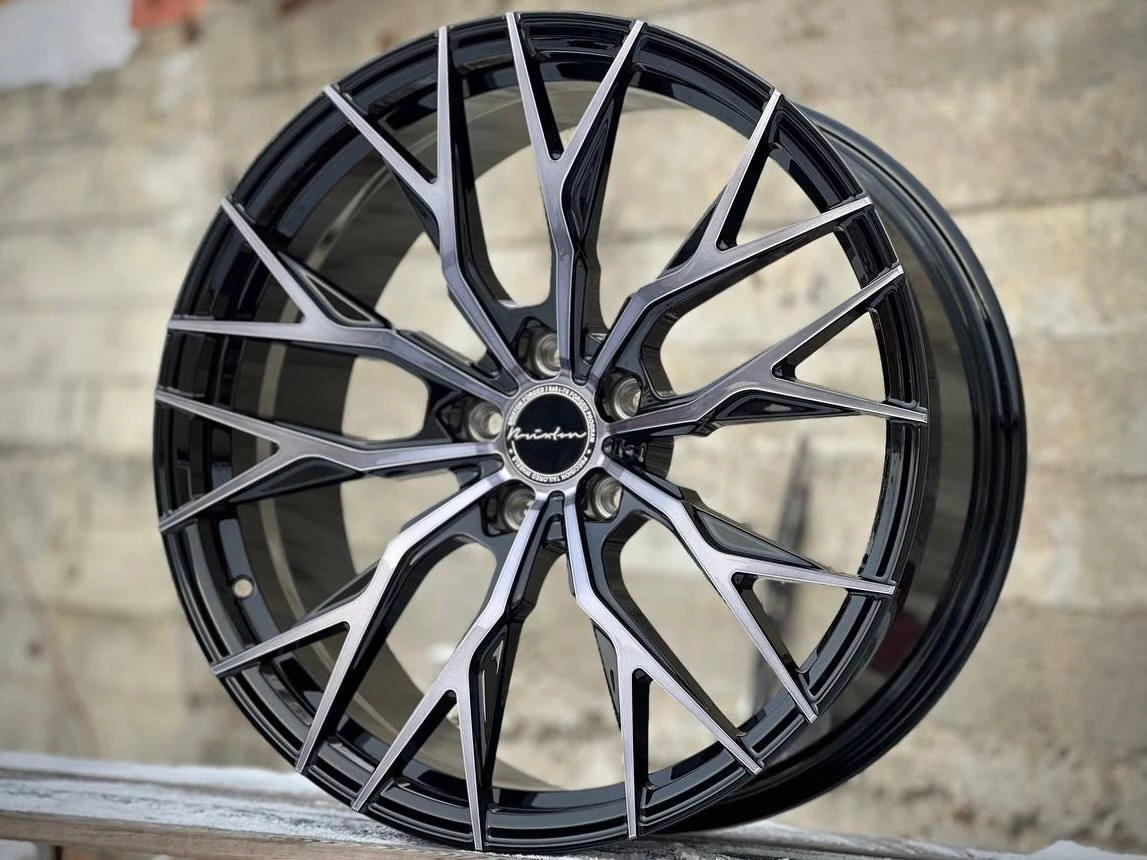 BMW NEW X5/X6/X7 YC8289 R22 10, 11J 5x112 DIA66.6 Black Face Dark Laquier