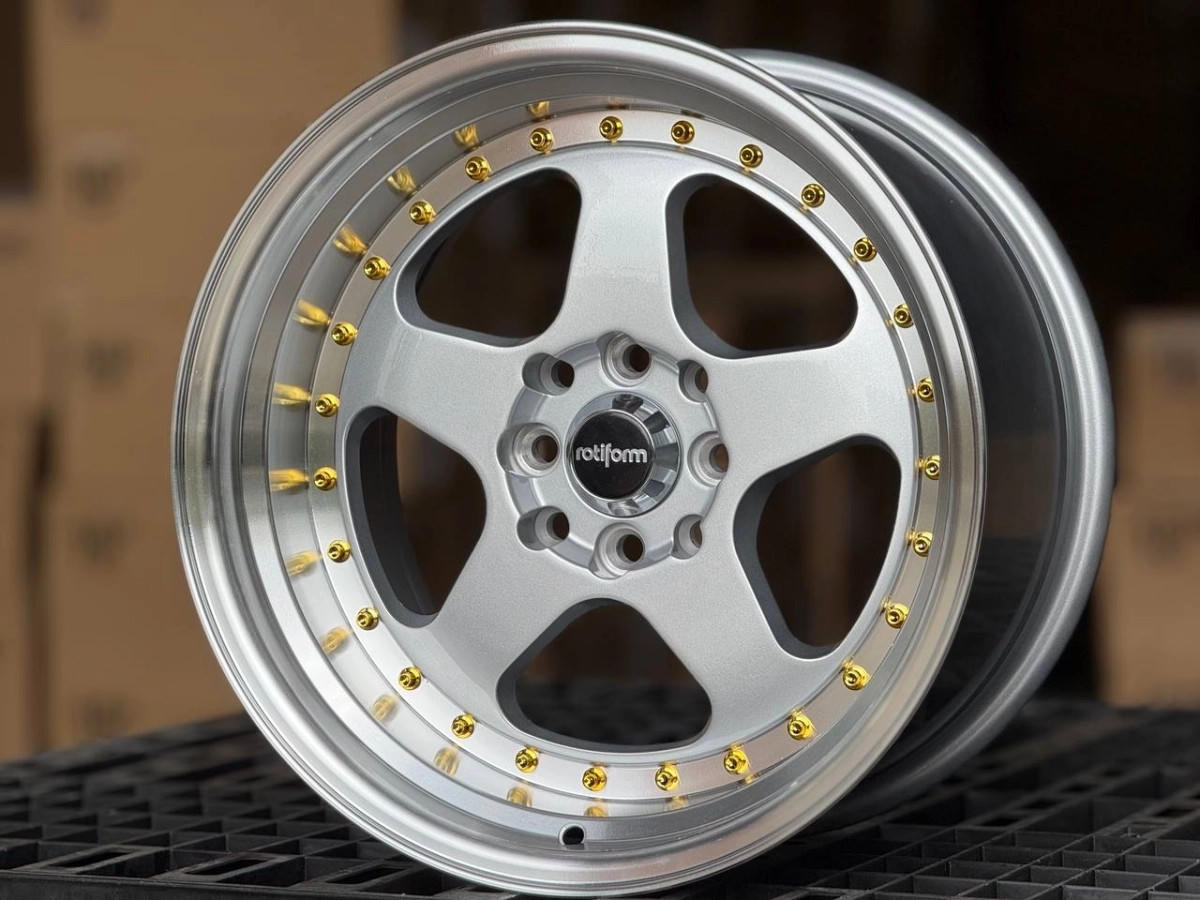 Rotiform 6089R R16 9J ET15 4x100, 4x114.3 DIA73.1 SILVER FACE