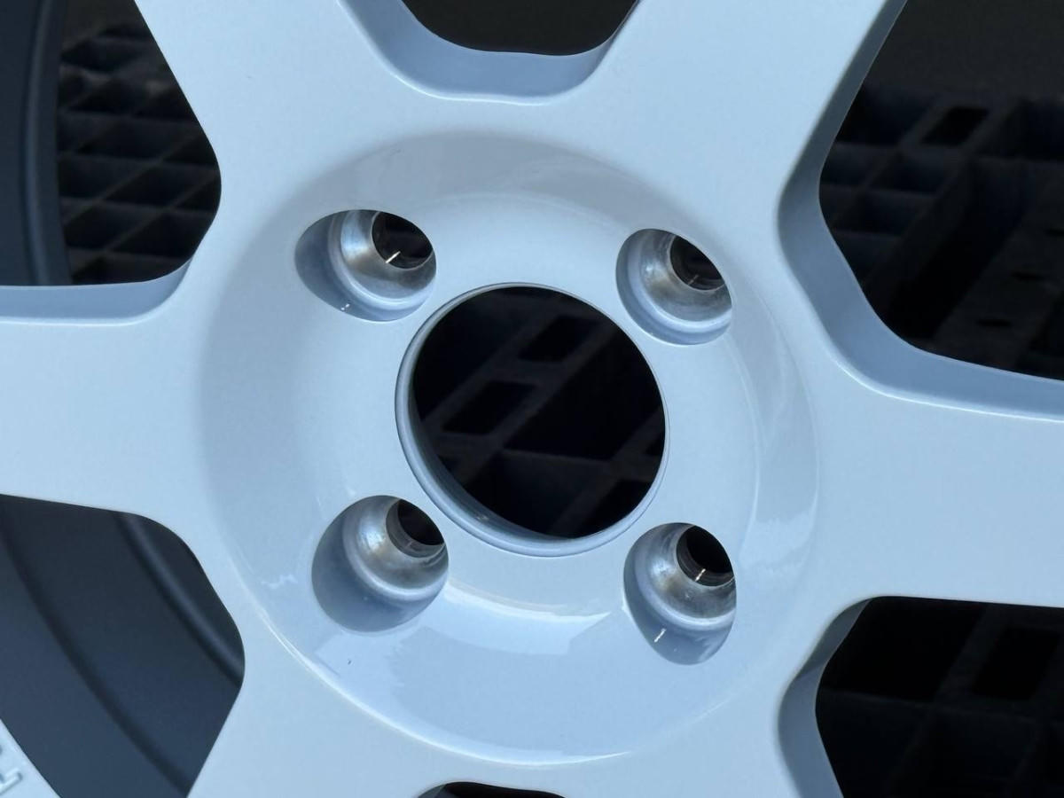 RAYS TE37 ZS076 R15 7J ET35 4x100 DIA73.1 WHITE