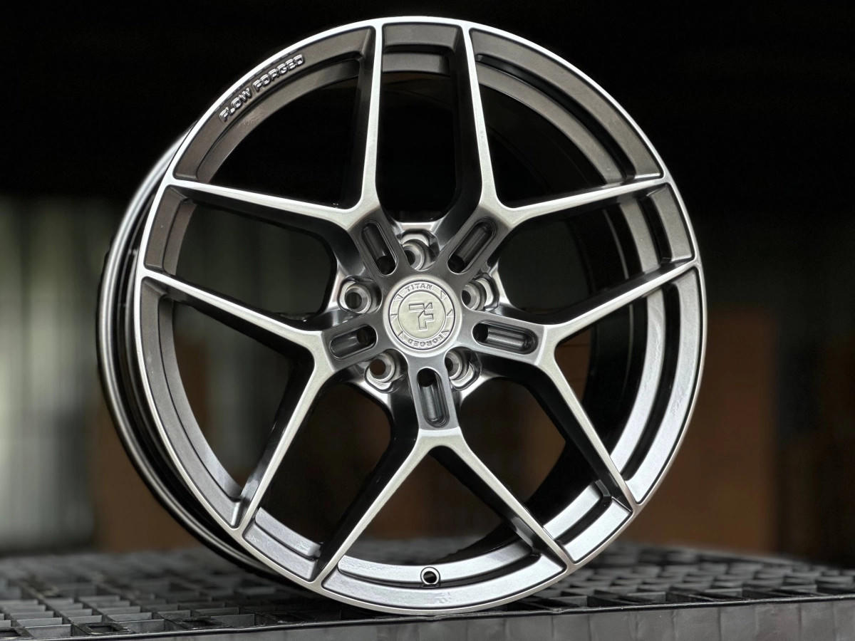 FLOW FORMING TITAN FORGED TF33 F9833 R19 8.5J ET38 5x114.3 DIA73.1 HYPER BLACK