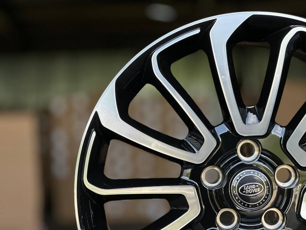 LAND ROVER H701F FlowForming R20 9J ET45 5x120 DIA72.6 GLOSS BLACK FACE