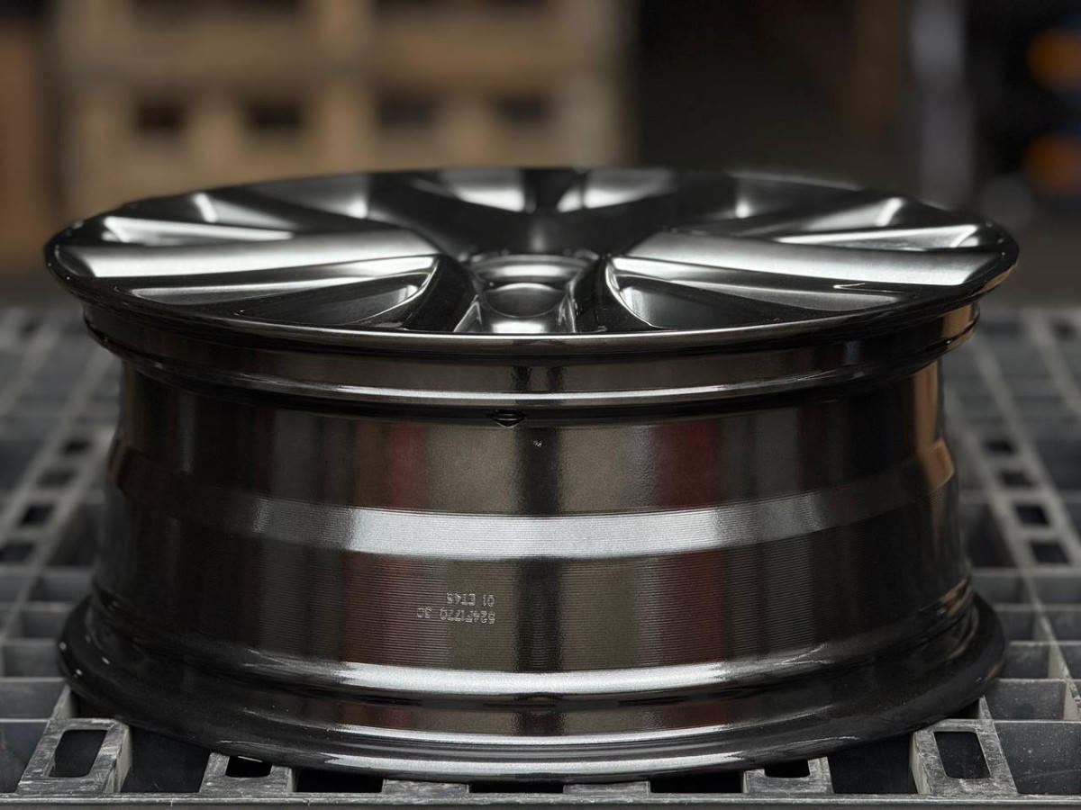 Toyota КАМРИКИ H524F FlowForming R17 7J ET45 5x114.3 DIA60.1 HYPER BLACK