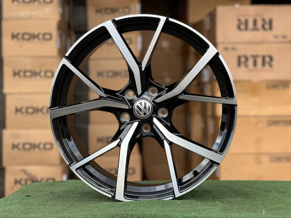 VOLKSWAGEN 5499 R18 7.5J ET38 5x112 DIA57.1 GLOSS BLACK FACE