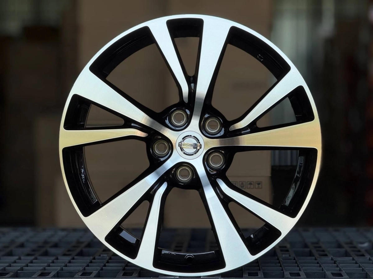 Nissan H3591F FlowForming R18 8.5J ET50 5x114.3 DIA66.1 GLOSS BLACK FACE