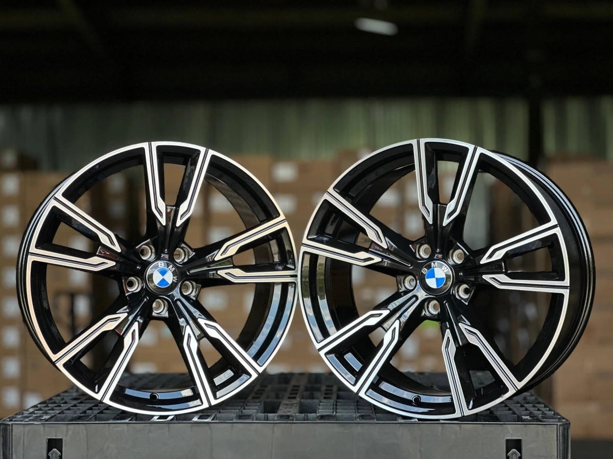 BMW 747M H945F FlowForming R20 10, 11J ET35, 40 5x120 DIA74.1 GLOSS BLACK FACE