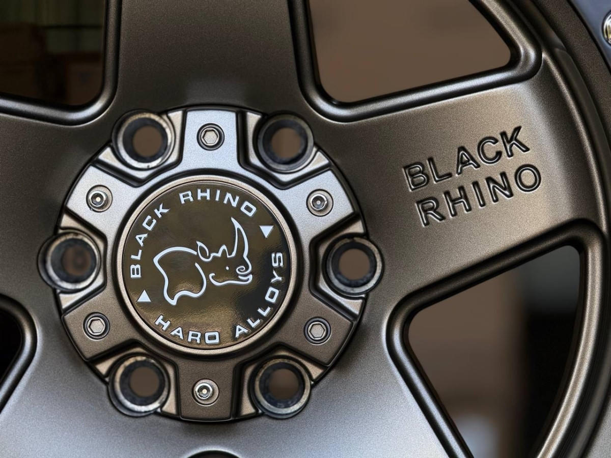 Black Rhino 5407 R17 9J ET-10 6x139.7 DIA110.1 MATTE BRONZE BLACK LIP