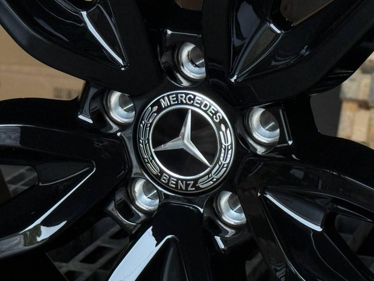 ОДНОШИР! MERCEDES GLS/ GLE YH9095 (ET:40/25...112 DIA66.6 GLOSS BLACK POLISH LIP
